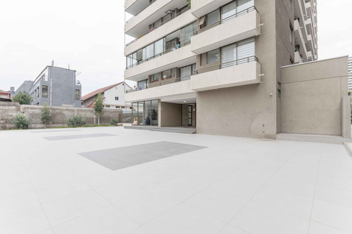 Edificio Gran Av. José Miguel Carrera (1 Est. 1 Bod.) Vist
