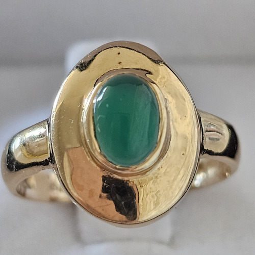 Anillo Oro 18k Placa Ovalada Piedra Verde Central Pesa 3,7 G