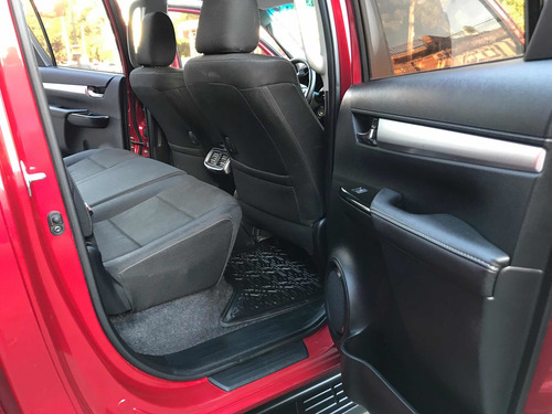 Toyota Hilux 2.8 Cd Srv 177cv 4x4 At 2017