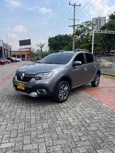 Renault Stepway 1.6 Dynamique / Intens Automática