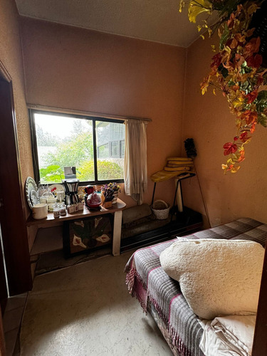 Residencia Con Posibilidad Para Uso De Suelo Mixto En Ciudad Satelite!