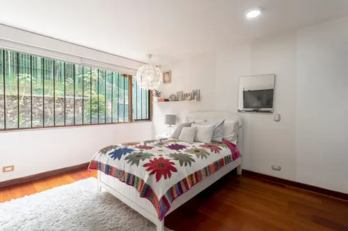 Apartamento En Arriendo/venta En Chicó Oriental. Cod V22299