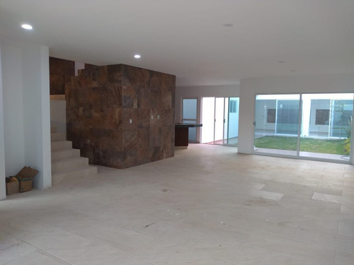 Residencia De Lujo En Cumbres Del Lago, 4ta Recamara En Pb, 