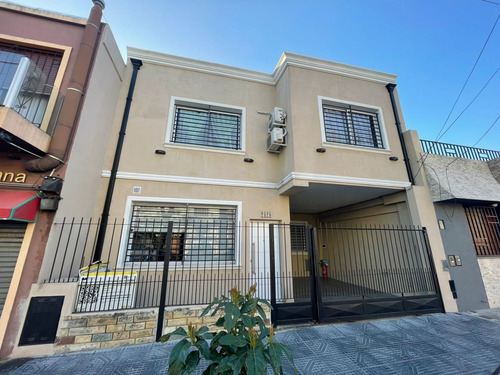 Venta Casa 5 Ambientes Barrio Naon Mataderos