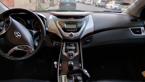 Hyundai Elantra 1.8 Gls 6at Seguridad Premium