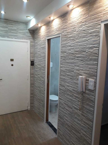 Imagen 4 de 6 de Venta Departamento De 4 Amb. - Reciclado - 1º Por Escalera