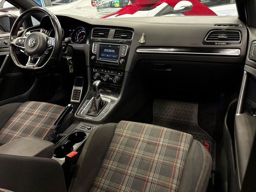 Volkswagen Golf 2.0 TSI GTI 16V 220CV TURBO