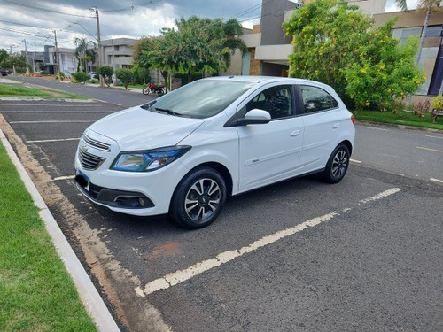 Chevrolet Onix Onix 1.4 MPFI LTZ 8V FLEX 4P MANUAL
