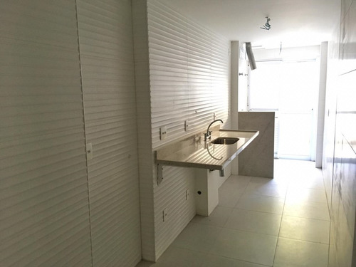 Imagem 7 de 27 de Apartamento À Venda No Bairro Lagoa - Rio De Janeiro/rj - O-8997-18101