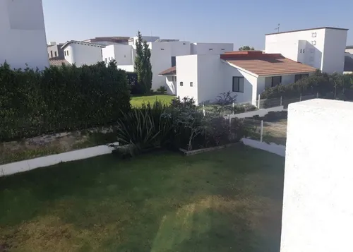 Exclusiva Residencia En Venta En El Campanario, Querétaro Ubicación Premium