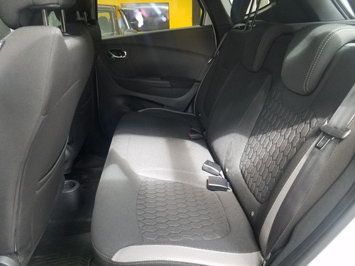 Captur Zen 2.0 En Stock Entrega Inmediata! (aes)