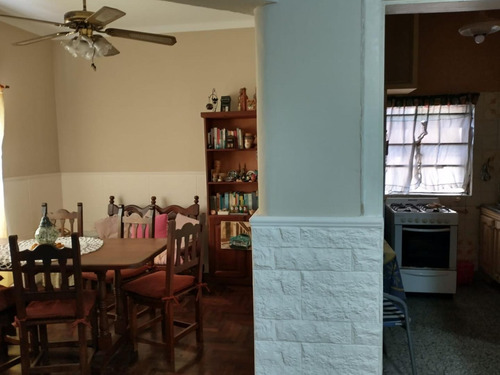 Imagen 6 de 16 de Casa En Excelente Ubicacion En Burzaco!!!!!