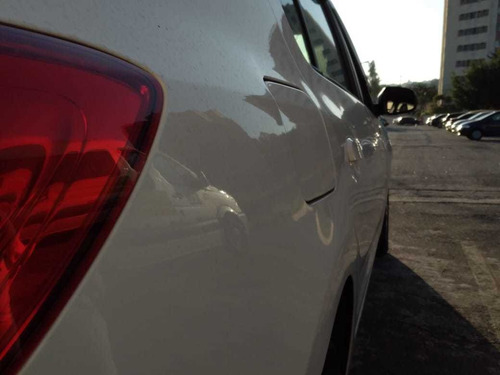 Renault Logan 2015 1.6 Dynamique Hi-power 4p