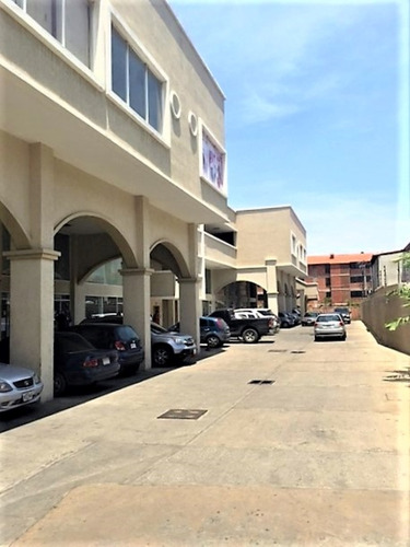 Imagen 10 de 10 de Alquiler - Local Comercial C. C. Rivera Real.