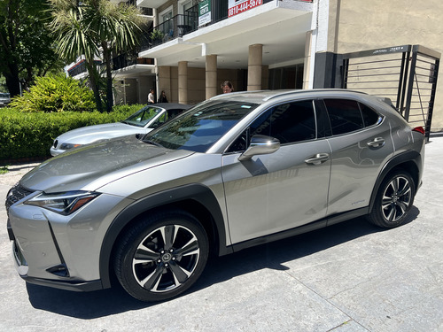 Lexus UX 250h Luxury