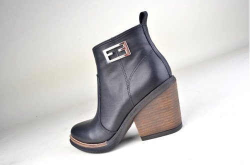 Imagen 3 de 8 de Botas Botinetas Texanas De Mujer De Cuero Georgi - Ferraro