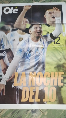 * Ole * Poster Doble De Messi - Corazon De Lio - (Usado)