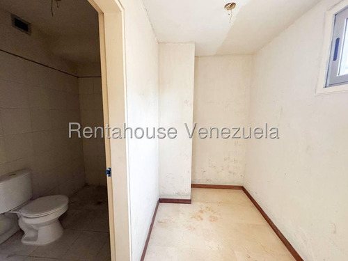 Apartamento En Venta En Los Naranjos De Las Mercedes Caracas
