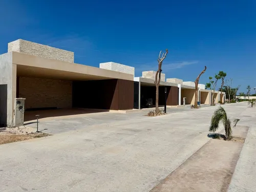 Casa En Venta En Mérida, Adana Residencial, Xcanatún ( Mod. B)