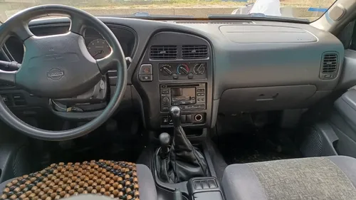 Nissan Pathfinder 3.3 R50 Std