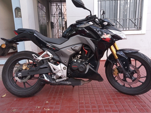 Imagen 2 de 7 de Honda Cb190r