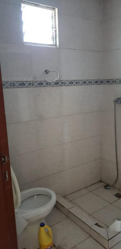 Imagen 9 de 11 de Alquilo Galpón 200 M2 - Ofi 60 M2- Predio 400 M2 - Cipoletti