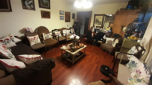 Casa Venta 4 Dorm. En Circunvalacion Las Flores, Las Condes