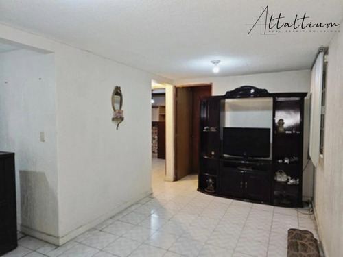 Venta De Departamento En La Gustavo A. Madero, A Minutos De Av. Gran Canal De Desagüe, Calz. San Juan De Aragón, Plaza Oriente, Parque Tepeyac. 103- Alc-ru