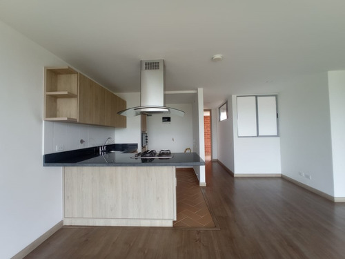 Apartamento Para Arriendo En Rionegro Sector Barro Blanco (20806).