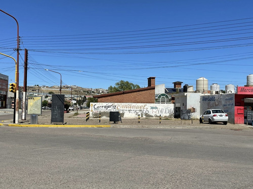 Imagen 3 de 7 de Excelente Esquina Céntrica C/ Proyecto 5 Pisos