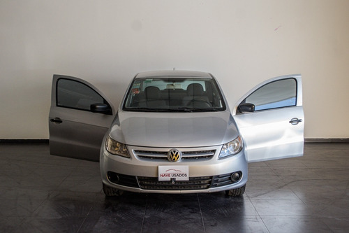 Imagen 10 de 25 de Volkswagen Voyage 1.6 Highline Imotion