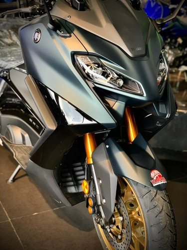 Imagen 11 de 22 de Yamaha T-max Modelo 2023 0km