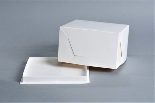 Imagen 1 de 3 de Caja Base Bandeja + Tapa 20 X 20 X 12 Cm (x50 U.) Tortas Tartas Postres Bauletto