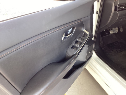 Nissan Sentra 2.0 SR Bi-Tono At