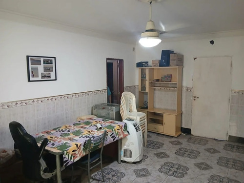 Excelente Casa Familiar Con Gran Patio Y Pileta
