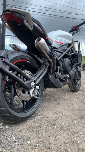 Imagen 7 de 17 de Benelli 752 S En Sbk Motos
