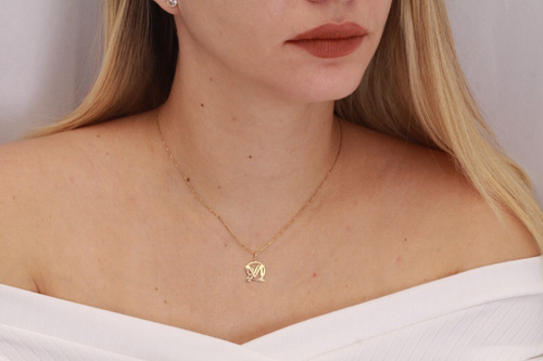 Imagem 3 de 5 de Pingente Monograma 1cm Em Ouro 18k