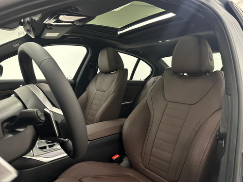 BMW 320i 2.0 M Sport Active Flex Aut. 4p