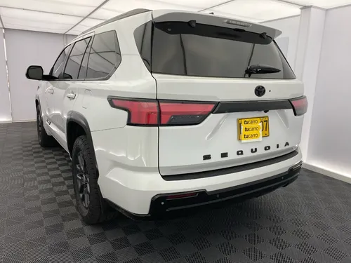 Toyota Sequoia 4aw