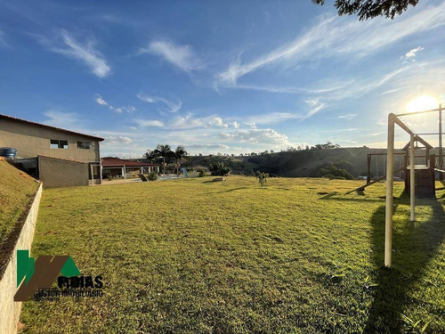 Imagem 19 de 20 de Linda Chácara Com Toda Estrutura Em Pinhalzinho, Ideal Para Quem Busca Tranquilidade E Segurança No Circuito Das Águas. - Ch0367