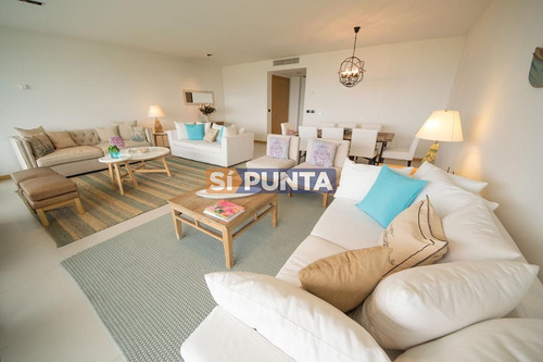 Imagen 2 de 19 de Apartamento En Rincon Del Indio Con 3 Dormitorios