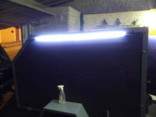 Carreta Fechada Com Luz De Led Interna E Externa