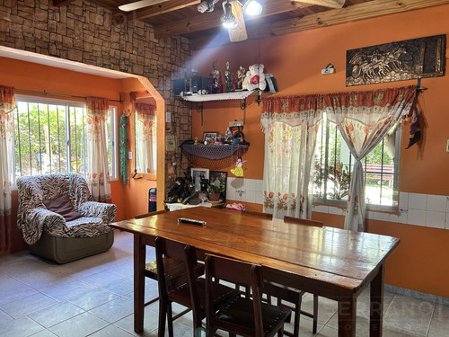 Venta. Casa 6 Ambientes Con Galpón. Capdevilla. Parque Sakura. Exaltacion De La Cruz