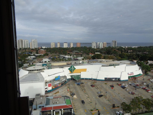 Imagen 2 de 28 de Venta Apartamento En Roosevelt Con Estufa A Leña Y Parrillero Propio 3 Dormitorios