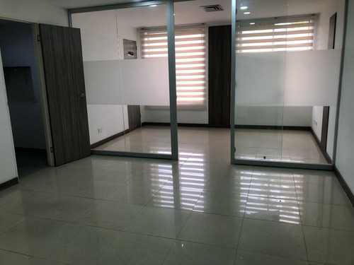 Oficina En Arriendo Medellín Sector Milla De Oro