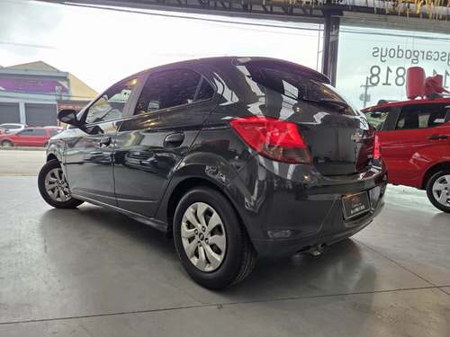 Chevrolet Onix Onix Hatch Joy 1.0 8V Flex 5p Mec.