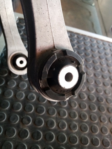 Horquilla Superior Izquierda Mercedes,e-320 (w11) (03-09) (Usado)