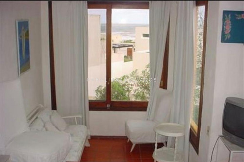 Casa En Venta De 3 Dormitorios En La Barra-ref:3957
