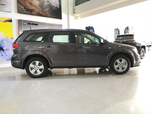 Imagen 4 de 17 de Dodge Journey Se 2018 0km.