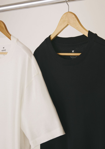 Kit Com 2 Camisetas Masculinas Básicas Relaxed Hering